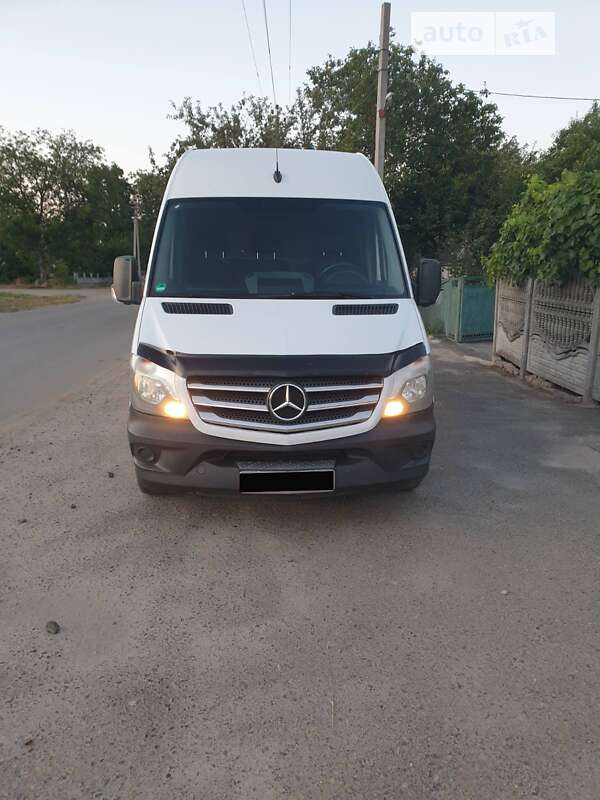 Грузовой фургон Mercedes-Benz Sprinter 2016 в Новомиргороде