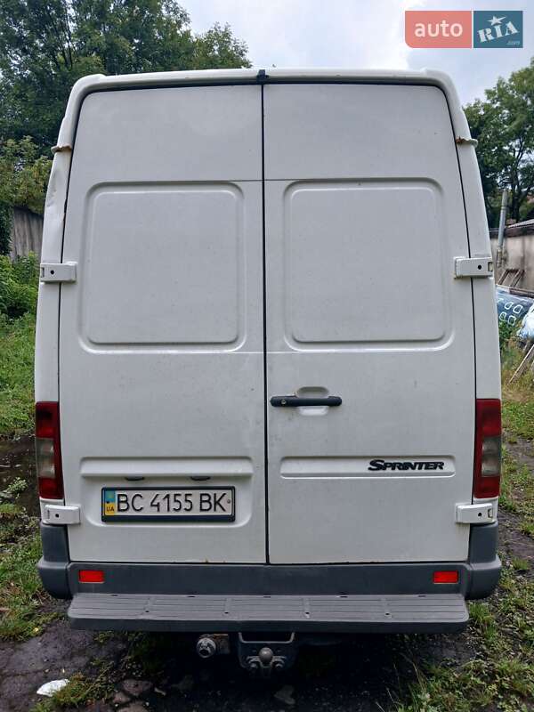 Грузовой фургон Mercedes-Benz Sprinter 2004 в Львове