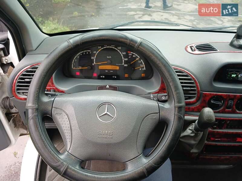 Грузовой фургон Mercedes-Benz Sprinter 2004 в Львове