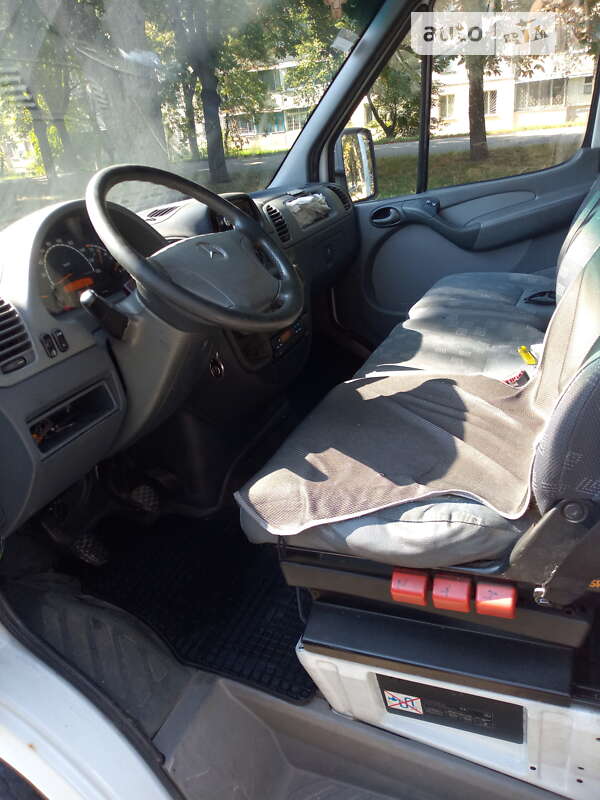 Грузовой фургон Mercedes-Benz Sprinter 2004 в Киеве
