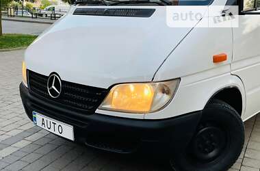 Вантажний фургон Mercedes-Benz Sprinter 2003 в Івано-Франківську