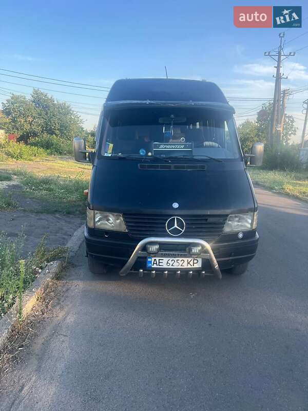 Городской автобус Mercedes-Benz Sprinter 1999 в Кривом Роге