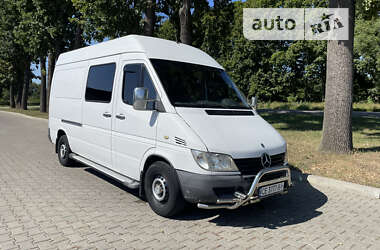 Микроавтобус Mercedes-Benz Sprinter 2006 в Новоселице