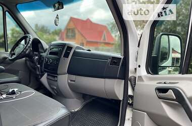 Грузовой фургон Mercedes-Benz Sprinter 2012 в 