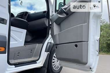 Грузовой фургон Mercedes-Benz Sprinter 2012 в 