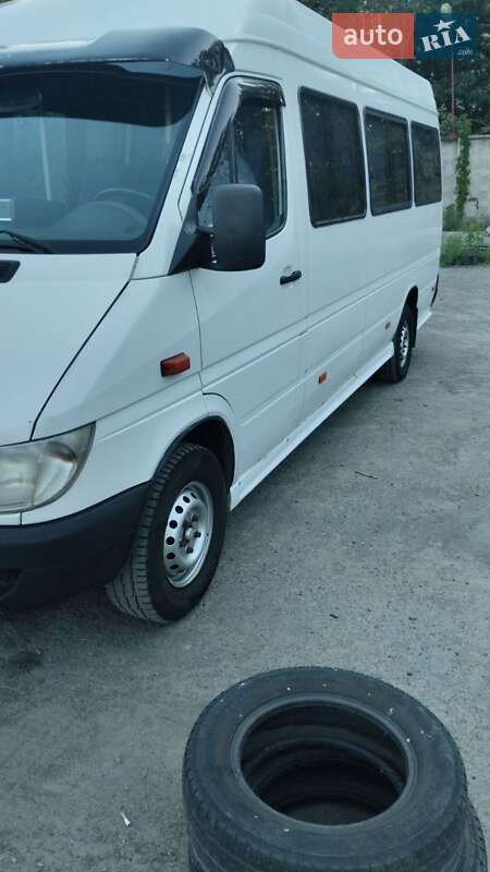 Mercedes-Benz Sprinter 2006