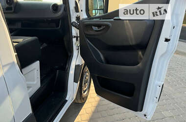 Грузовой фургон Mercedes-Benz Sprinter 2023 в 
