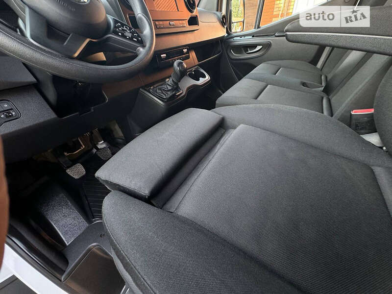 Грузовой фургон Mercedes-Benz Sprinter 2023 в Виннице
