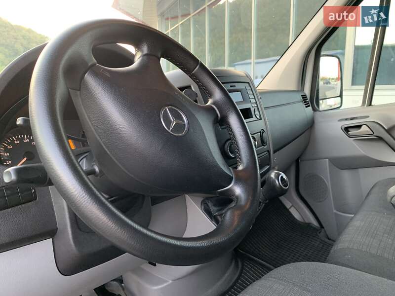 Автовоз Mercedes-Benz Sprinter 2017 в Мукачево
