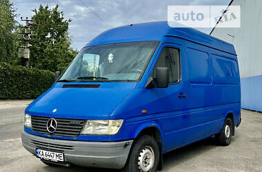 Грузовой фургон Mercedes-Benz Sprinter 2000 в Киеве