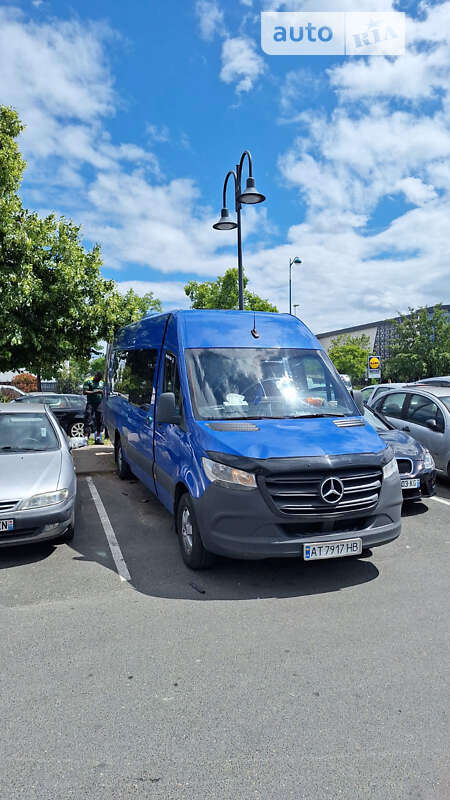 Вантажопасажирський фургон Mercedes-Benz Sprinter 2019 в Коломиї