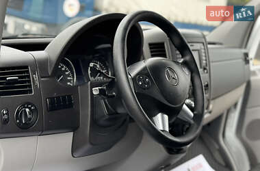 Вантажний фургон Mercedes-Benz Sprinter 2017 в 