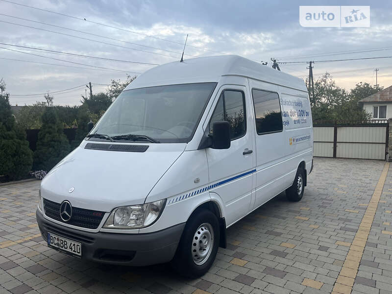 Грузопассажирский фургон Mercedes-Benz Sprinter 2005 в Ивано-Франковске