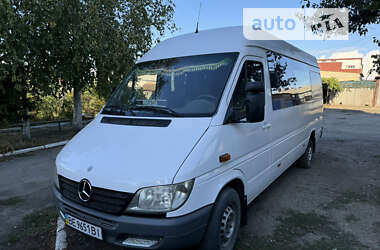 Грузопассажирский фургон Mercedes-Benz Sprinter 2005 в Новом Буге