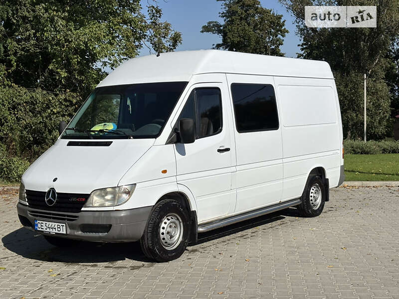 Вантажопасажирський фургон Mercedes-Benz Sprinter 2001 в Кіцмані