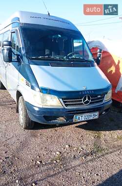 Микроавтобус Mercedes-Benz Sprinter 2004 в 