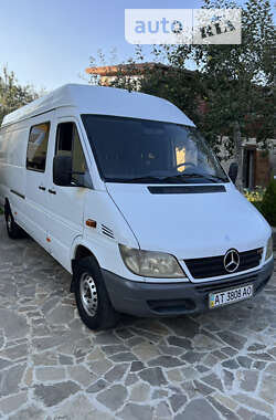 Вантажопасажирський фургон Mercedes-Benz Sprinter 2003 в Івано-Франківську