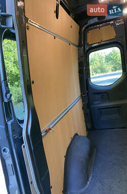 Грузовой фургон Mercedes-Benz Sprinter 2022 в 