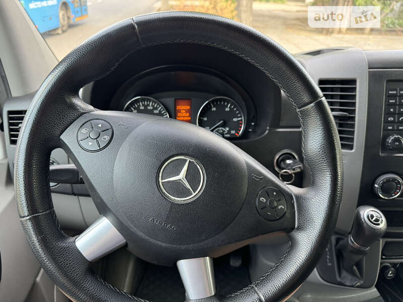 Грузовой фургон Mercedes-Benz Sprinter 2017 в Николаеве