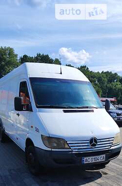 Грузовой фургон Mercedes-Benz Sprinter 2000 в Луцке