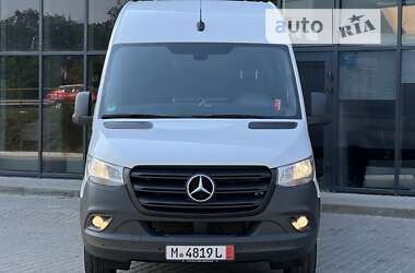 Грузовой фургон Mercedes-Benz Sprinter 2023 в 