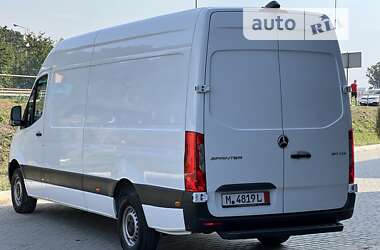 Грузовой фургон Mercedes-Benz Sprinter 2023 в 