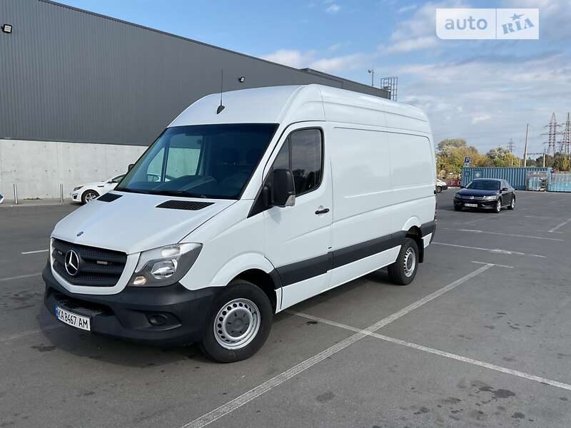 Вантажний фургон Mercedes-Benz Sprinter 2015 в Києві