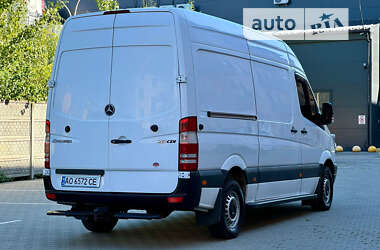 Вантажний фургон Mercedes-Benz Sprinter 2010 в Ужгороді