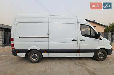 Грузовой фургон Mercedes-Benz Sprinter 2015 в 