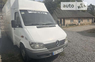 Вантажний фургон Mercedes-Benz Sprinter 2002 в Мукачевому