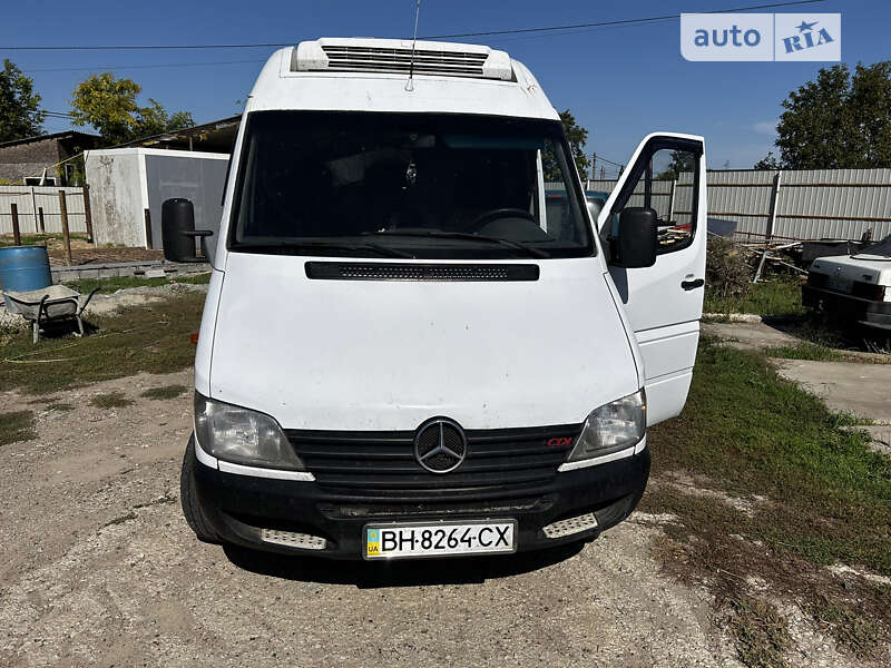 Mercedes-Benz Sprinter 2003