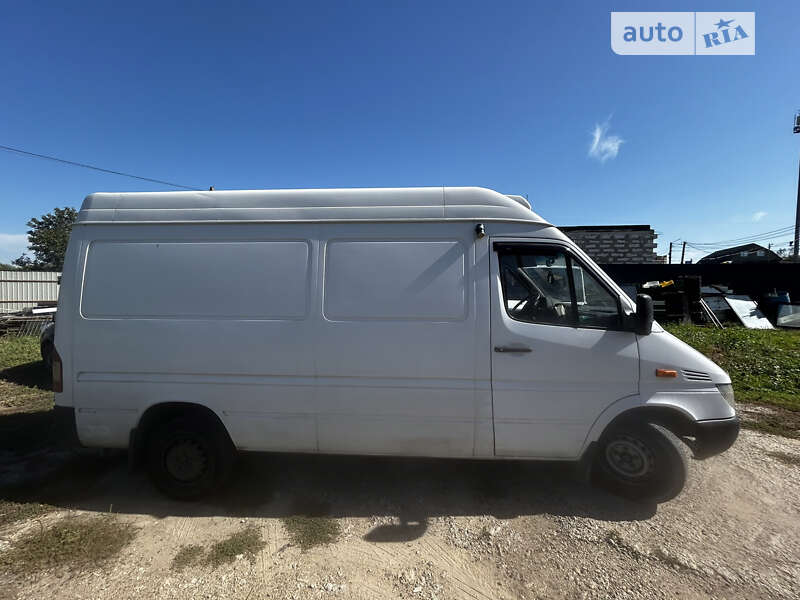 Грузовой фургон Mercedes-Benz Sprinter 2003 в Одессе