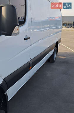 Вантажний фургон Mercedes-Benz Sprinter 2015 в 