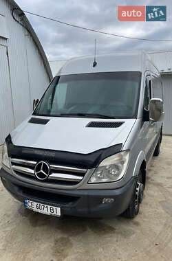 Вантажний фургон Mercedes-Benz Sprinter 2011 в Чернівцях