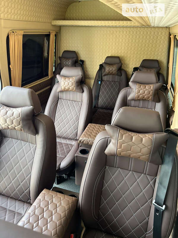Мікроавтобус Mercedes-Benz Sprinter 2020 в Товсте