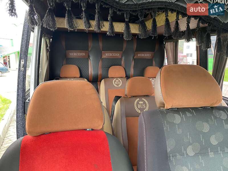 Мікроавтобус Mercedes-Benz Sprinter 2001 в Тячеві