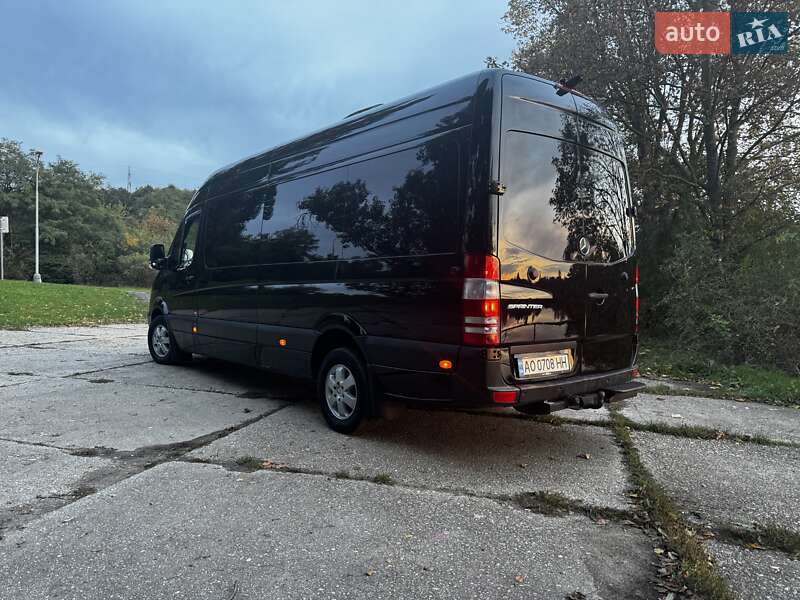 Микроавтобус Mercedes-Benz Sprinter 2015 в Сваляве