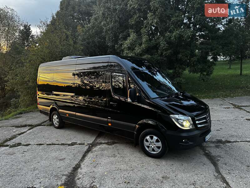 Микроавтобус Mercedes-Benz Sprinter 2015 в Сваляве