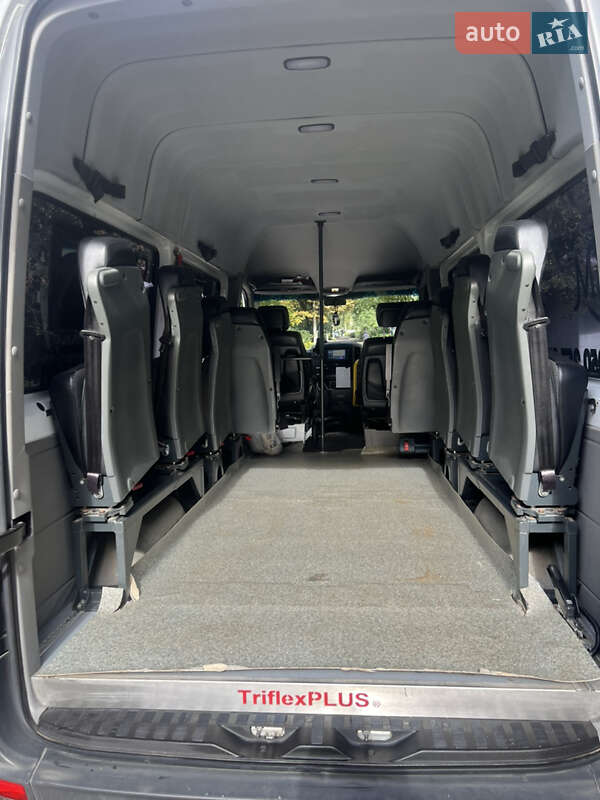 Микроавтобус Mercedes-Benz Sprinter 2012 в Черновцах
