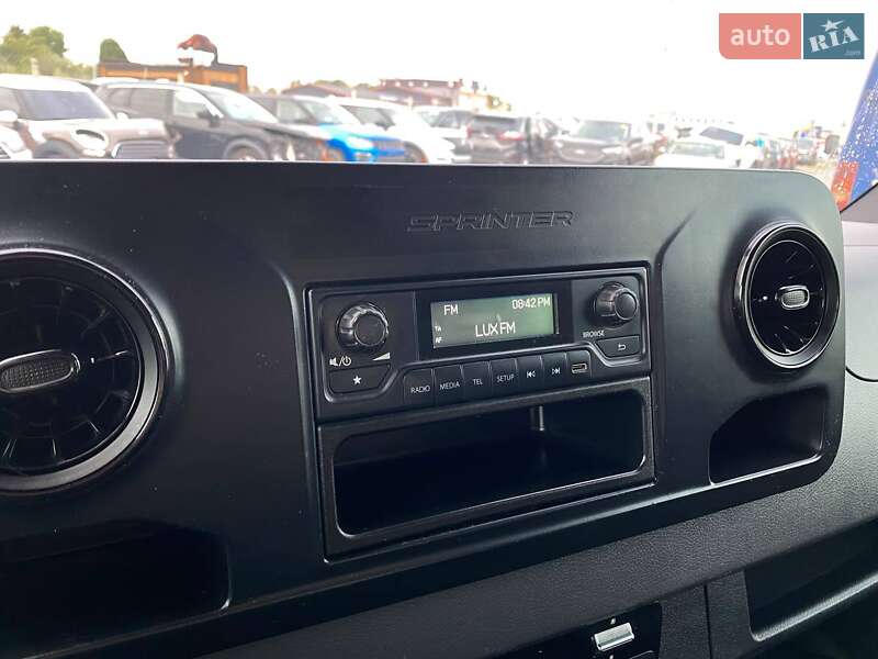 Вантажний фургон Mercedes-Benz Sprinter 2019 в Львові