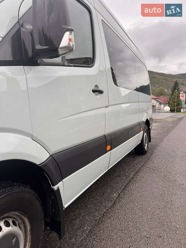 Микроавтобус Mercedes-Benz Sprinter 2007 в Рахове