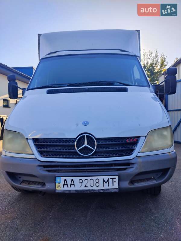Mercedes-Benz Sprinter 2005