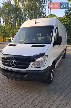 Грузовой фургон Mercedes-Benz Sprinter 2012 в Черновцах