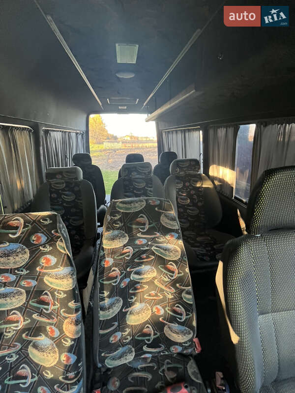 Микроавтобус Mercedes-Benz Sprinter 1995 в Самборе