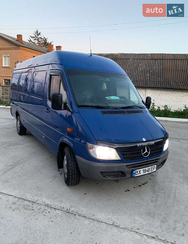 Грузовой фургон Mercedes-Benz Sprinter 2004 в Хмельницком