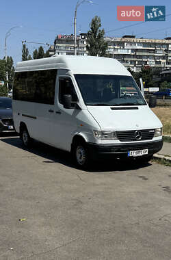 Вантажопасажирський фургон Mercedes-Benz Sprinter 1999 в Києві