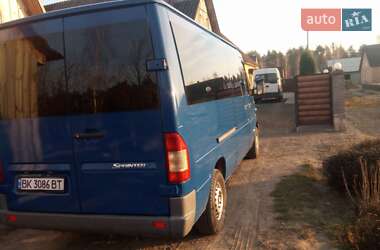 Микроавтобус Mercedes-Benz Sprinter 2006 в Вараше