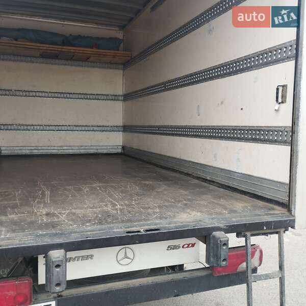 Mercedes-Benz Sprinter 2013