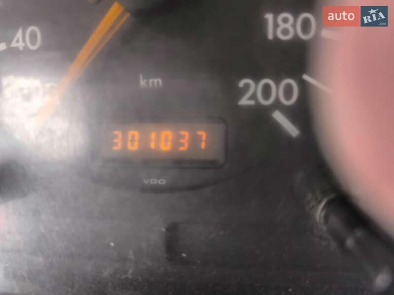 Мікроавтобус Mercedes-Benz Sprinter 1996 в Чернівцях