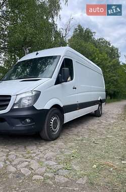 Грузовой фургон Mercedes-Benz Sprinter 2015 в Полтаве